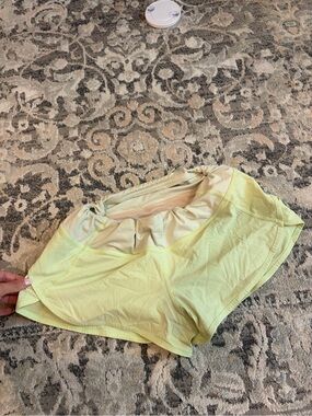 Women's light green lulu speed up shorts